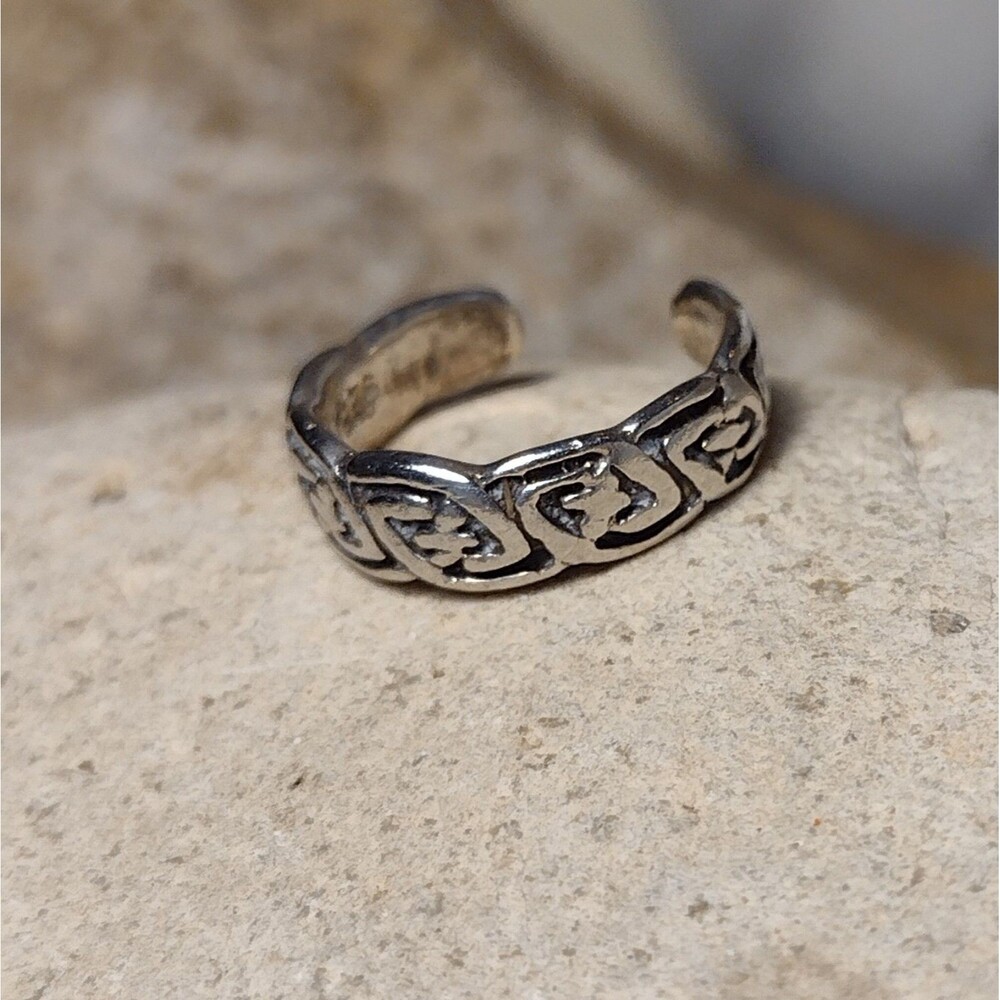 Celtic Sterling Silver .925 Tone Ring - Picture 8 of 8